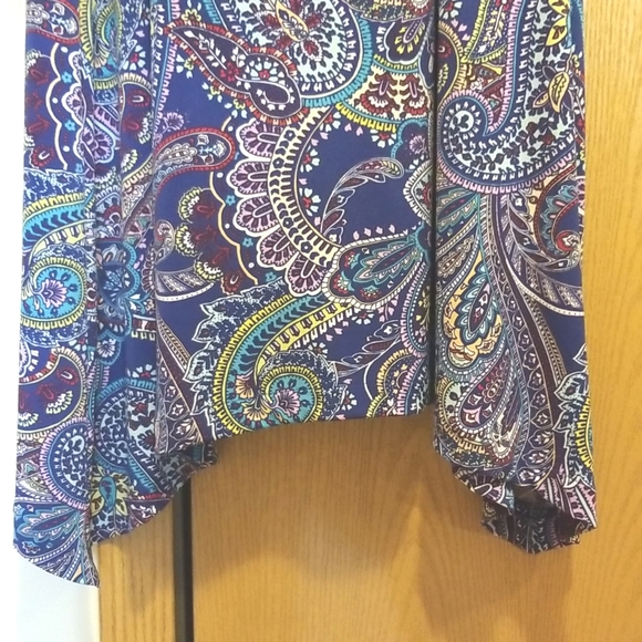 Chico's size 1 or 8/10 blue paisley midi length sharkbite sundress. - Picture 3 of 8